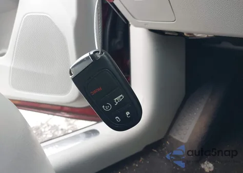 2019 Jeep Cherokee Limited Fwd from USA, damaged, VIN 1C4PJLDN7KD164697